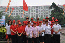 順和集團(tuán)員工參加創(chuàng)文明城市志愿者服務(wù)活動