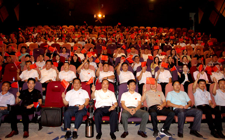 慶祝中國成立70周年，觀影《我和我的祖國》