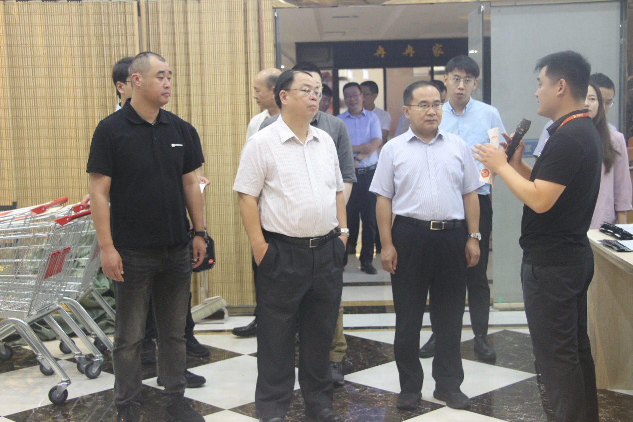 國家發(fā)改委綜合運輸研究所汪鳴所長一行到山東順和集團調研并座談