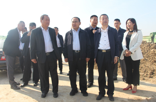 蘭山區(qū)委副書記、區(qū)長沈如茂一行到臨沂商貿(mào)服務型國家物流樞紐山東順和國際智慧物流園項目現(xiàn)場視察工作