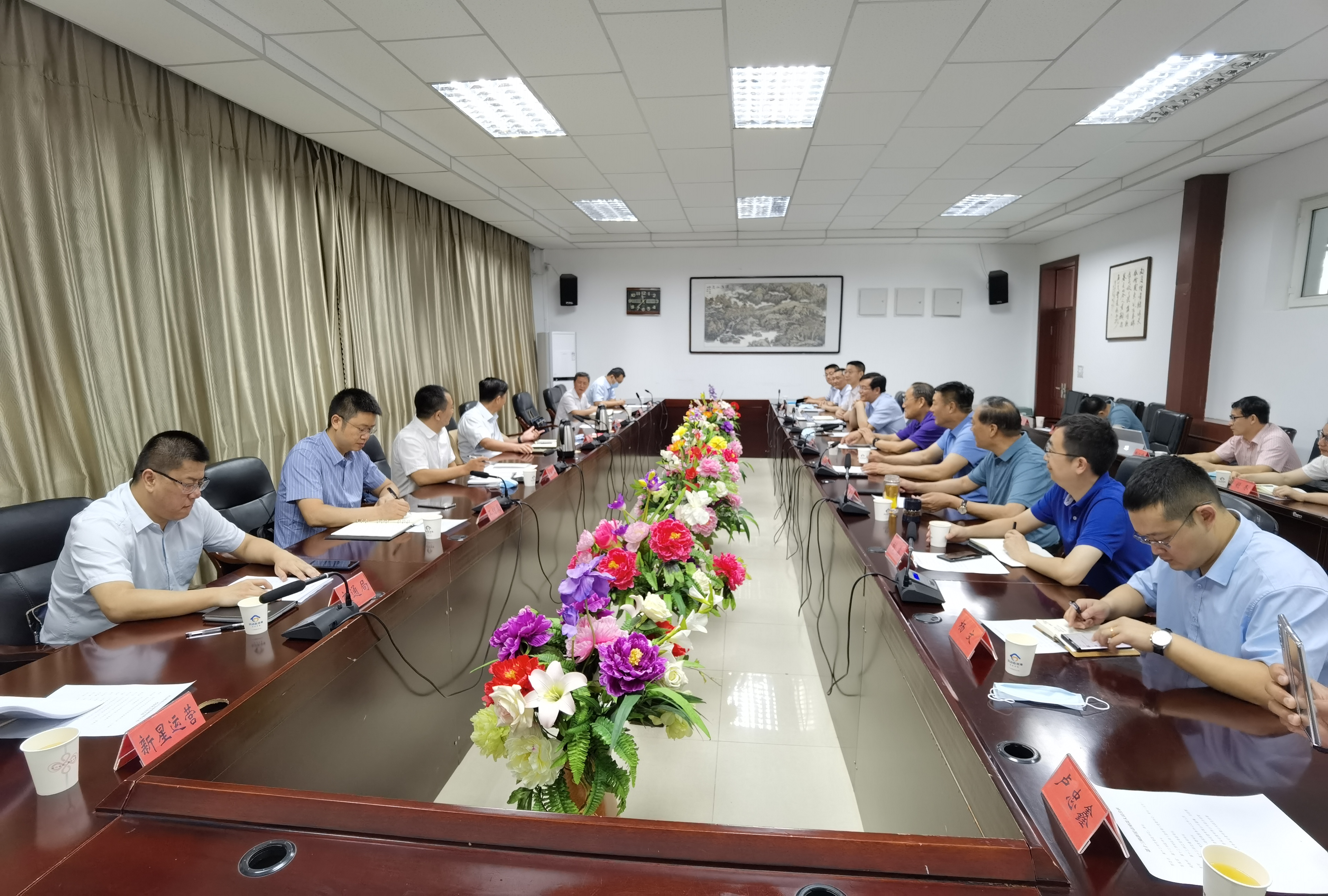 集團黨委書記、董事長趙玉璽帶隊赴新疆生產(chǎn)建設(shè)兵團第十三師考察