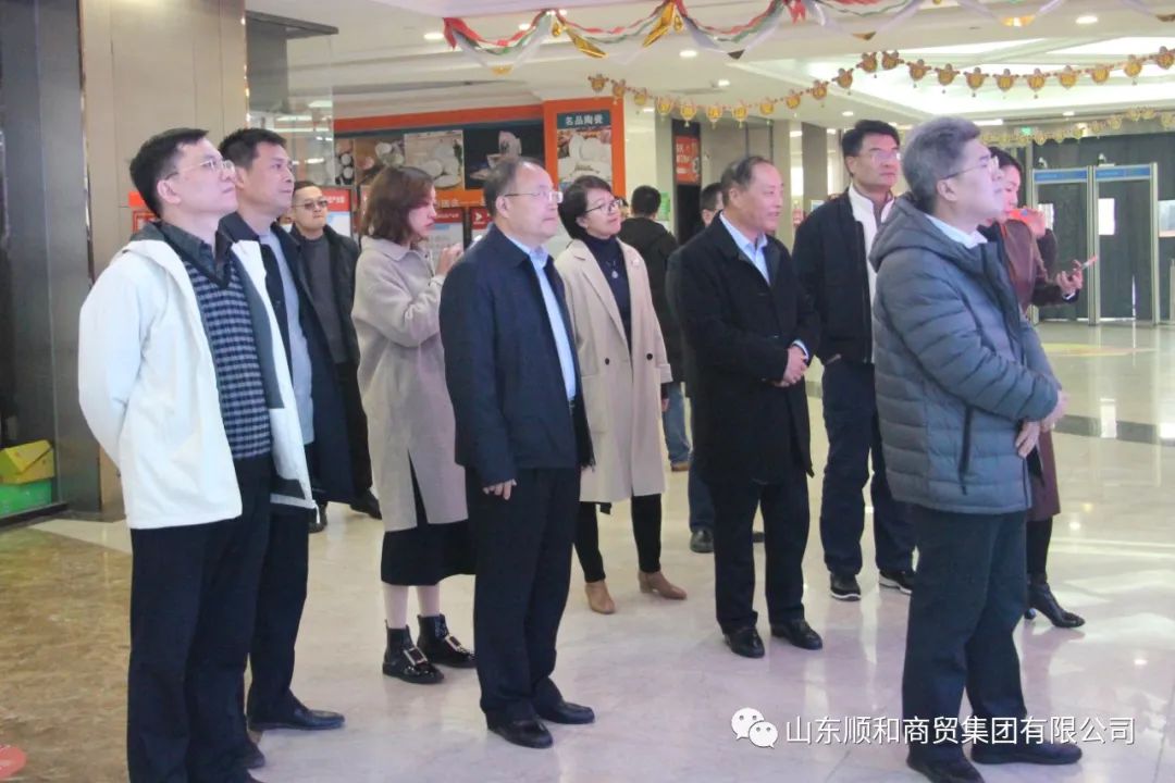 大眾報(bào)業(yè)一行蒞臨順和直播參觀調(diào)研