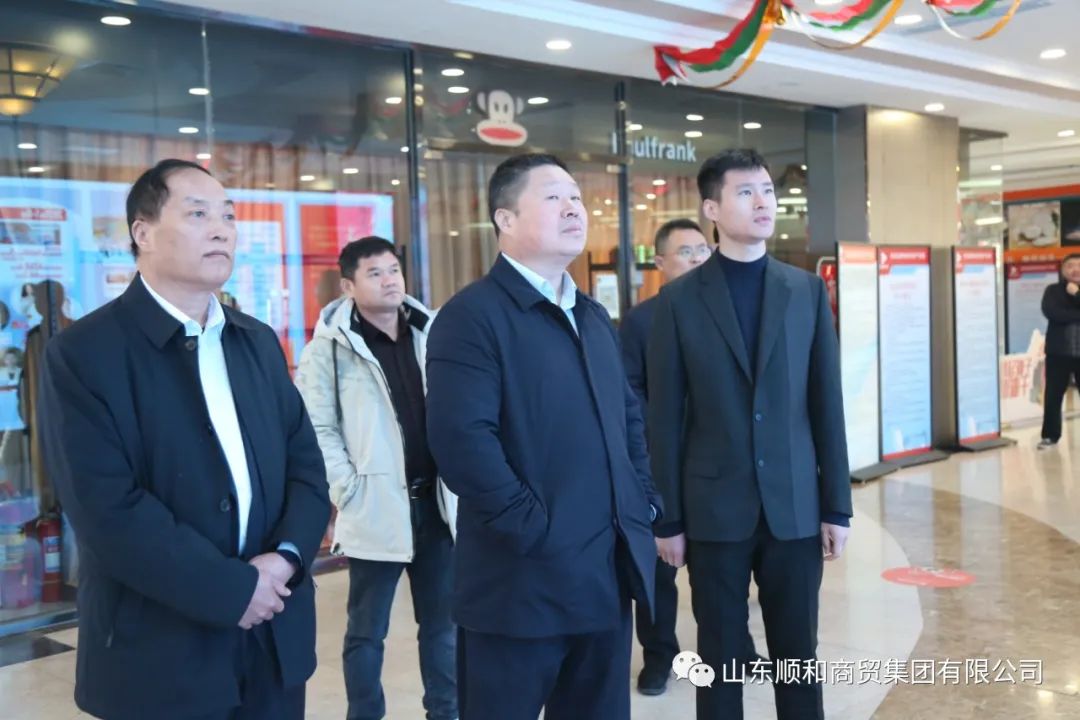 蘭山區(qū)領(lǐng)導(dǎo)一行蒞臨順和直播參觀調(diào)研