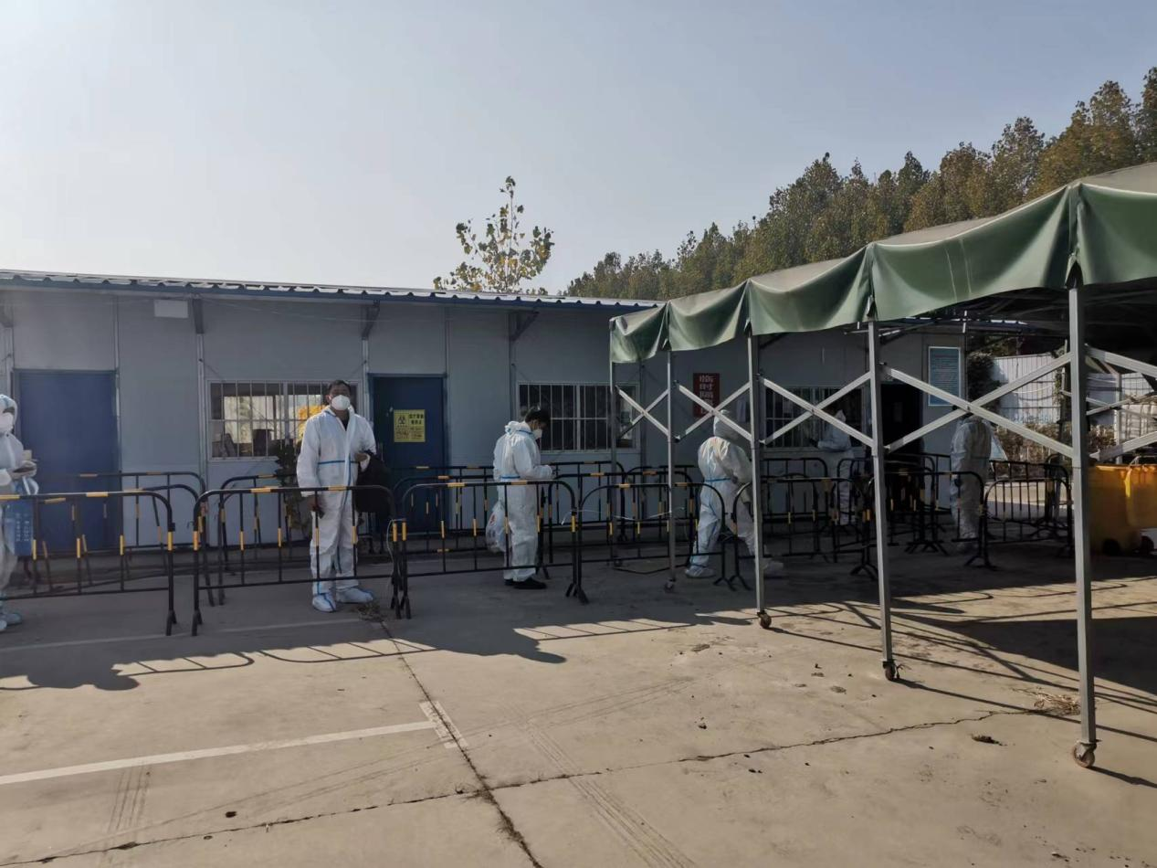 抗疫“上甘嶺”--蘭山區(qū)中高風(fēng)險車輛接駁點小記